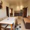 Coastal Suites Apart Hotel ---- 8 minutes walk to beach