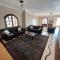 Whole floor in Villa with access to garden and BBQ - Badr