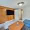 Cozy Nampa Escape with Fireplace and Smart TV!