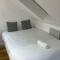 Bright and cosy loft converted studio apartment! - 牛津