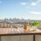 Jack Daniels House with Rooftop Golf, City views! 8min to Whiskey Row! Sleeps 10! - Nashville