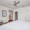 Whiskey House with Rooftop Golf, City views! 8min to Downtown! Sleeps 9!