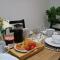 Elegant room in stylish house - Milton Keynes