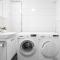Guestly Homes - 3BR City Charm