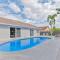 Spacious 4 bedrooms, 2 bathroom house with pool - ميرامار