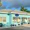 BLUE PAVILION - Multi-Suite 4 Bedrooms - Beach, Airport Taxi, Concierge, Island Retro Chic - West Bay