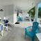 BLUE PAVILION - Multi-Suite 4 Bedrooms - Beach, Airport Taxi, Concierge, Island Retro Chic - West Bay