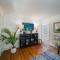 Next to Expo, 5 beds, Hot-tub, corn hole, pets!