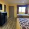 Industry Inn & Suites - La Puente