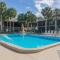Ocean Gallery Condo, 3 minutes walk, Pool view