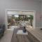 Ocean Gallery Condo, 3 minutes walk, Pool view