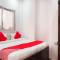 OYO Royal Inn Near Phoenix United Lucknow