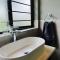 Robyns Nest Self Catering Studio Cottage No2