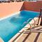Homes of Spain, Apartamentos Paraiso Vera Playa, Ed Tahiti, Atico H de 2 dormitorios con piscina privada en solárium y barbacoa, pie de playa, WIFI