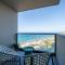 Seaview Stylish Apartment with Balcony - Herzlia