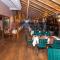 Hotel Dvor