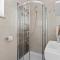 Villa Javor near Pula only 1 km from the beach with sea view and heated pool - Peruški