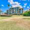 Punahoa Beach 201, Beautiful Renovation, Split AC