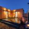 Crocus Penruddock, dog & eco friendly lodge with hot tub