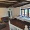 The White Horse Lodge Hotel