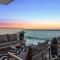 The Malibu 5 - No. 3 - Beachfront 1 Bd w pvt balcony parking beach access - Malibu