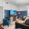 NEW Great Escape 404 2BR Condo Near Downtown and Bay - 特拉弗斯城