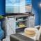 NEW Great Escape 404 2BR Condo Near Downtown and Bay - 特拉弗斯城