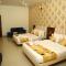 Hotel Manas Plus