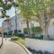 Pet-Friendly Los Angeles Townhome with Smart TVs! - Los Angeles