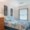Welcoming Condo in Davenport Central Location!