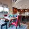 Lake House - A Birdy Vacation Rental