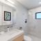 Dazzling Modern Home Close to Downtown Palo Alto and Stanford