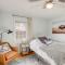Central Rapid City Home with Sunroom and Fireplace! - 拉皮德城