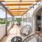 Family friendly house with a swimming pool Kastel Novi, Kastela - 19116