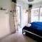 Family & Business Stays In RG2 - Sleeps Up to 12! - 雷丁