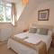 3 Bed in Lyme Regis WESLO - Combpyne