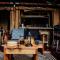 Fibden Farm Glamping - Luxury Safari Lodge