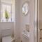 3 Bed in Newport 90250