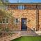 3 Bed in Newport 90250