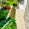 Prostrani apartman sa divnim dvorištem - 特雷比涅