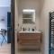 SUITE ET CHAMBRES COSY CHEZ A&M -ELEGANT HOME, CALME, CAMPAGNE, PARKING gratuit