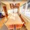 Dougs Mountain Getaway - Exclusive Mega Chalet