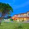 ISA-Residence with swimming-pool in Vignola Mare, apartments with air conditioning and private outdoor area