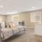 Union Pines in Salt Lake with Hot Tub and Deck - ميدفال
