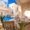 Reverie Santorini Hotel - Firostefani