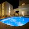Reverie Santorini Hotel - Firostefani