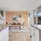 The Scott Pad - Remodeled space, large pool, centrally located in the heart of Scottsdale! - Scottsdale