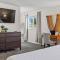 The Scott Pad - Remodeled space, large pool, centrally located in the heart of Scottsdale!