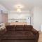 Modern and Grand Apartment at Lev Tolstoi with 2 rooms and living