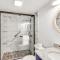 Beachfront Studio with Community Indoor Pool!